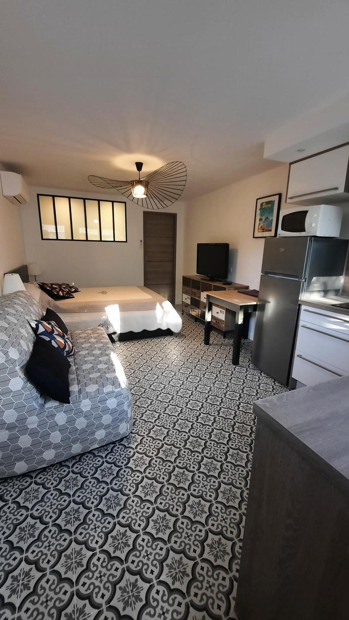 Studio Climatise Lantanas 4 Personnes Le Lavandou Kültér fotó